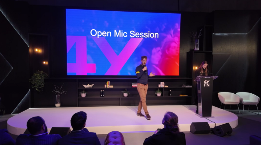 Manuel speaking at Open Mic at MWC x 4YFN 2025